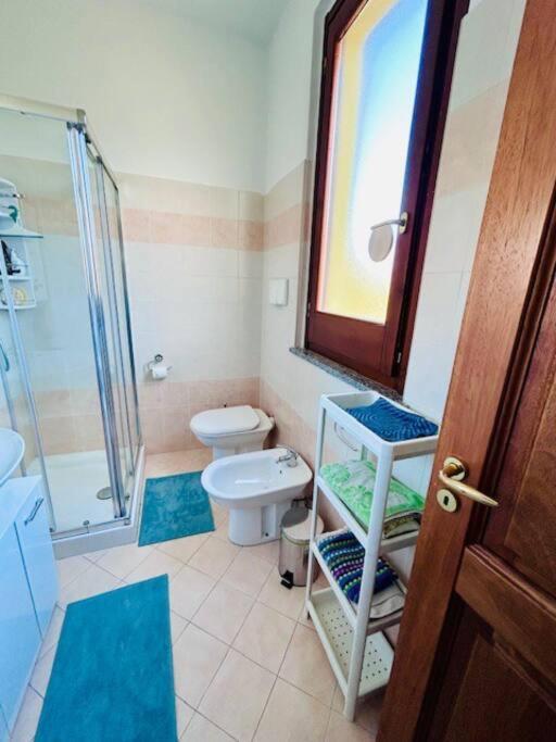شقة Casa Lucia A Carugo المظهر الخارجي الصورة